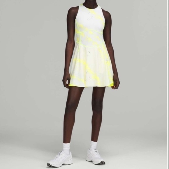 ❤️ SOLD Lululemon Court Crush Dress - Cross Court Wash Electric Lemon Size 8 - Picture 2 of 9